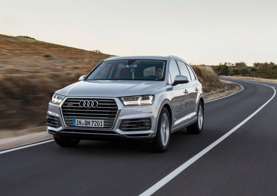  Audi Q7 e-tron TDI Quattro (4M) 2016 года  (WW) (фото 23 из 33)